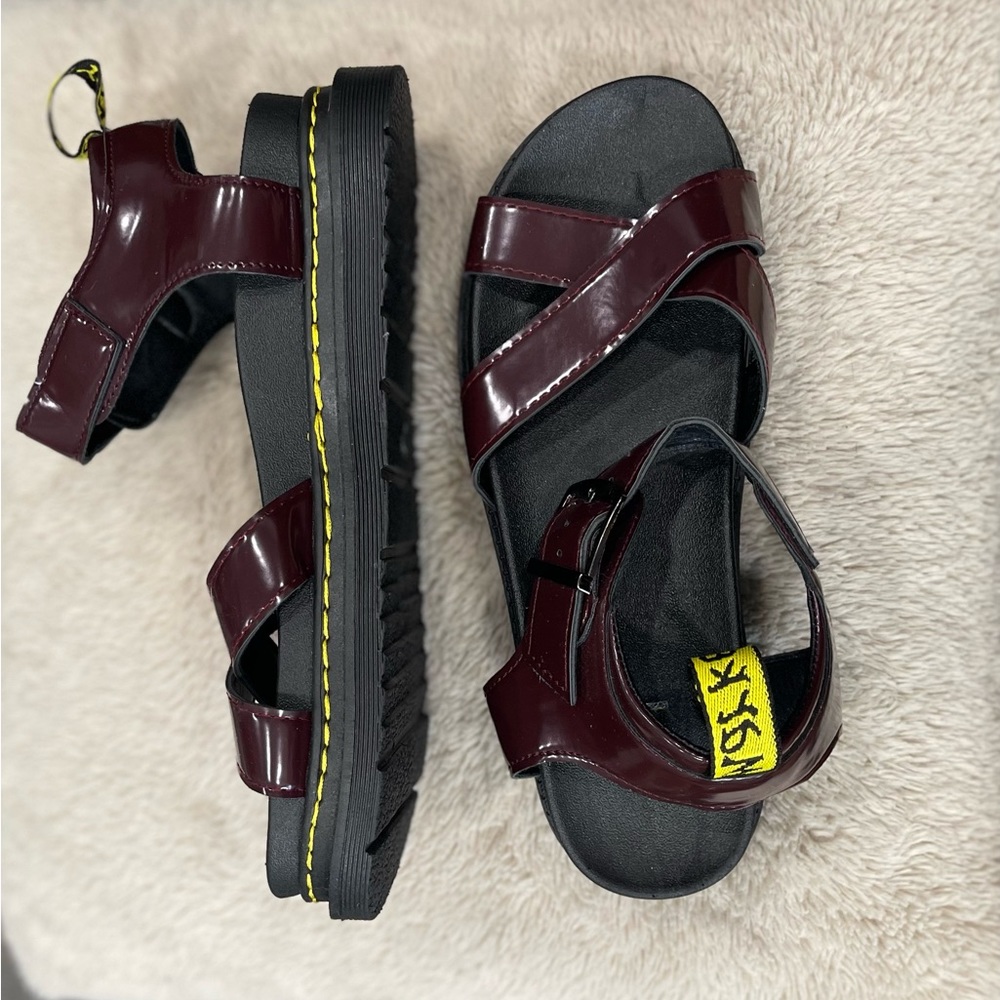 Never worn! Casual sandals.